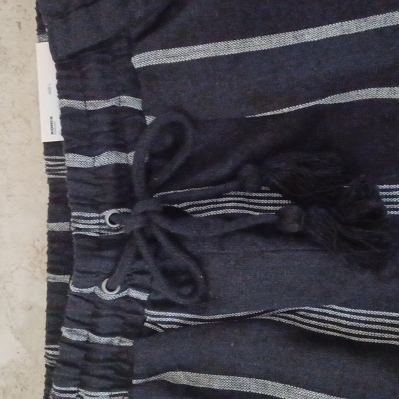 NWT SO - High Waisted Shorts - Picture 14 of 14